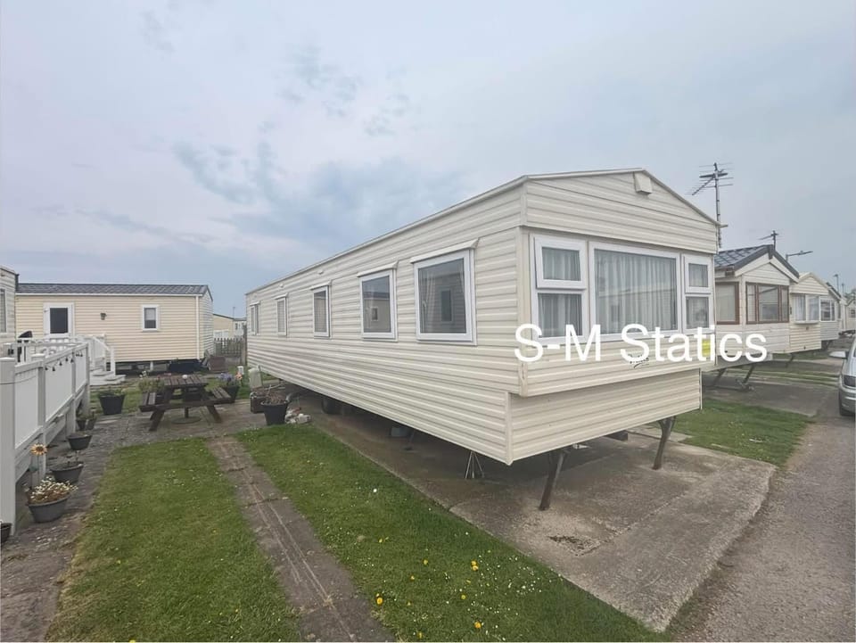 S-M Statics House in Towyn