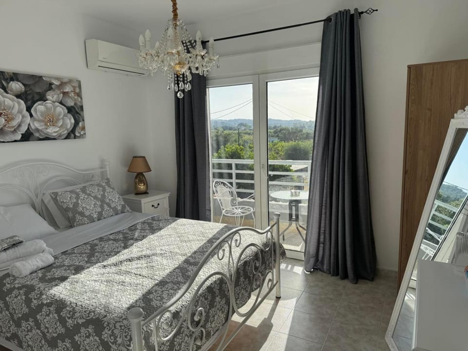 Natural landscape, View (from property/room), Balcony/Terrace, Bedroom, air conditioner