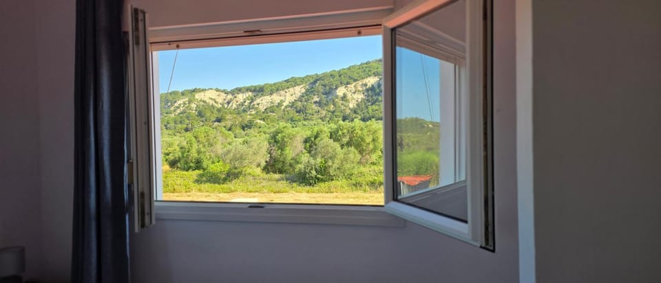 Spring, Day, Natural landscape, View (from property/room), Garden view, Garden view, Mountain view, Mountain view