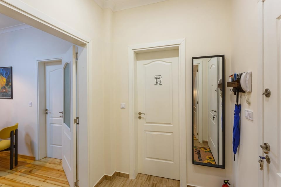 Van Gogh's Puzzle Suite Apartment in Sofia