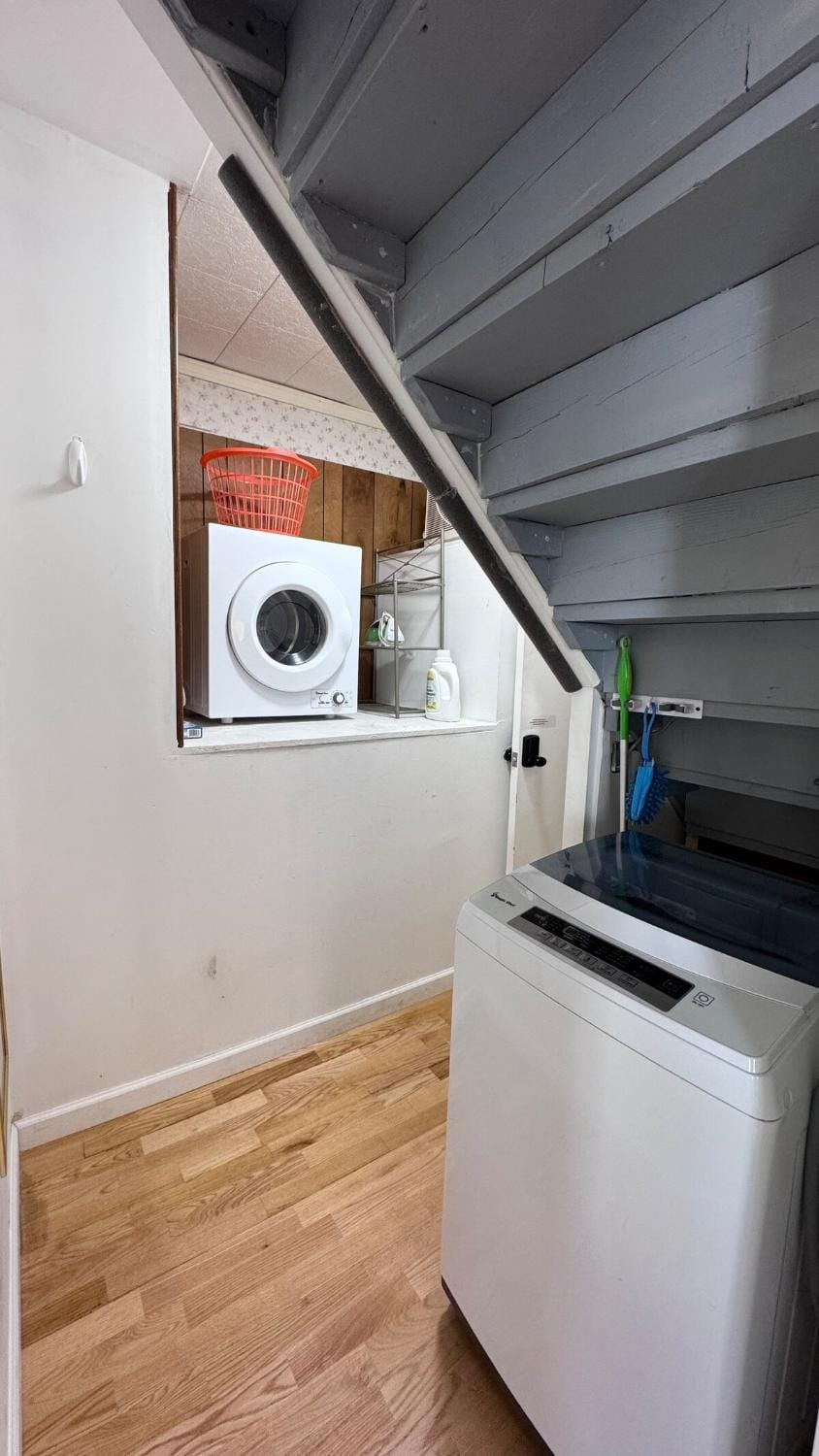 Modern Private Studio near Boston -- Walk to Train Apartment in Malden
