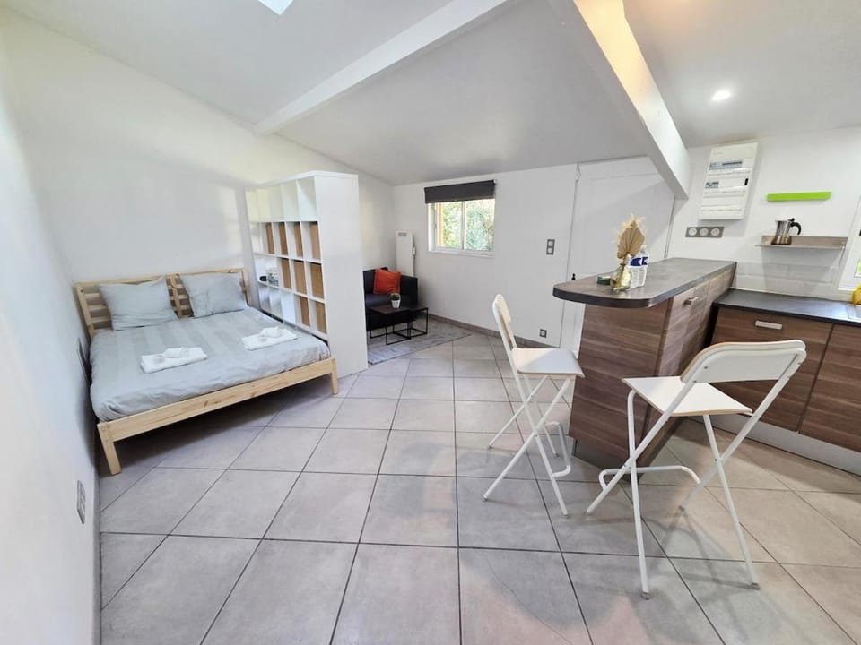 Property building, Living room, Photo of the whole room