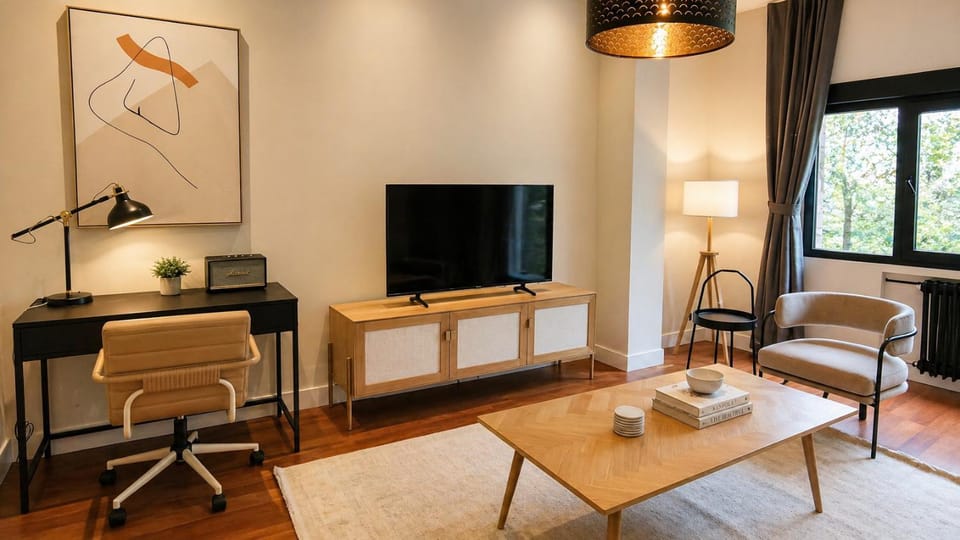Communal lounge/ TV room, TV and multimedia, Seating area