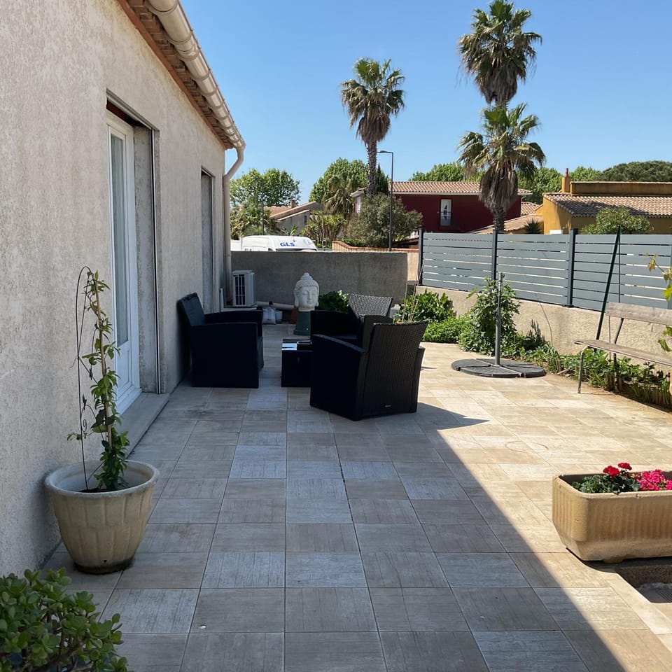 Patio, Garden view