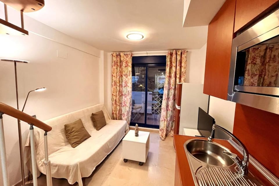 Duplex with Pool Garage Easy walk to the Sea Apartment in Benalmadena