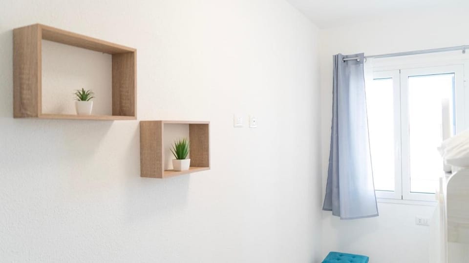 Modern APT Garden with Sea view, Beach 900m Apartment in La Caletta