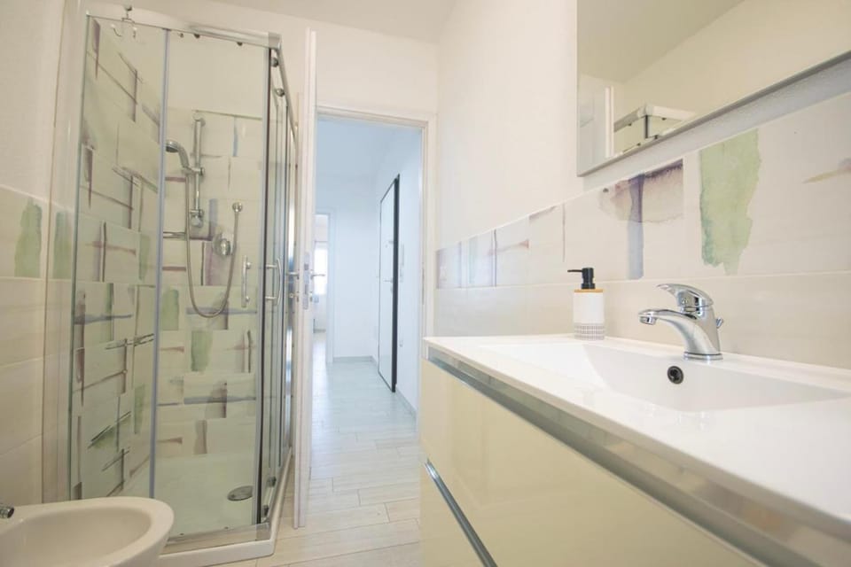 Modern APT Garden with Sea view, Beach 900m Apartment in La Caletta