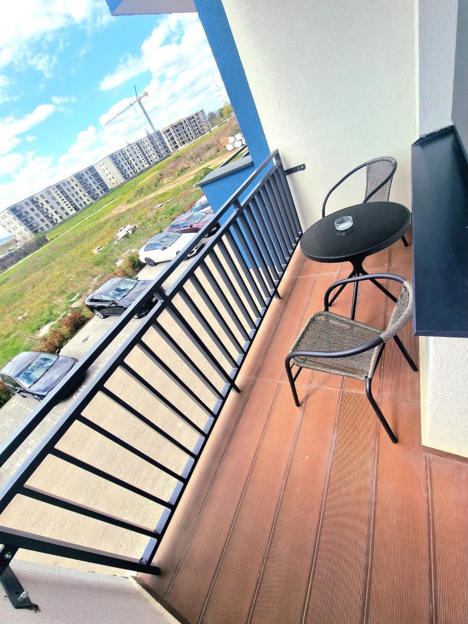 View (from property/room), Balcony/Terrace, Seating area, Dining area, Parking