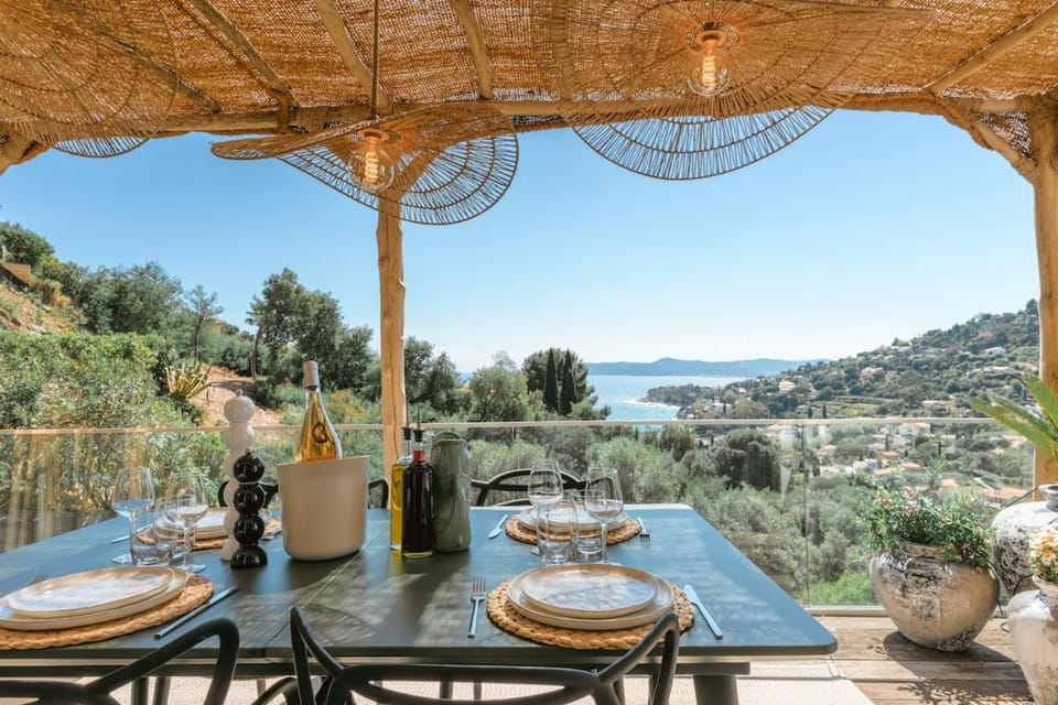 Architect's Apartment, Sea View Apartment in Le Lavandou