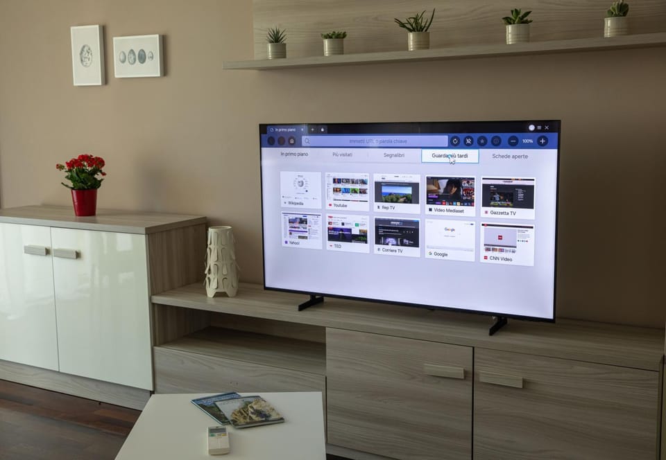Communal lounge/ TV room, TV and multimedia