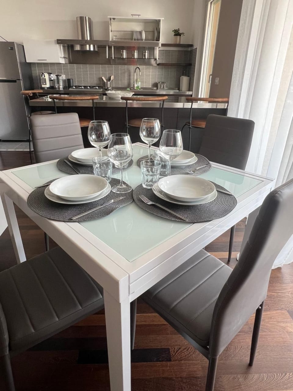 Living room, Dining area