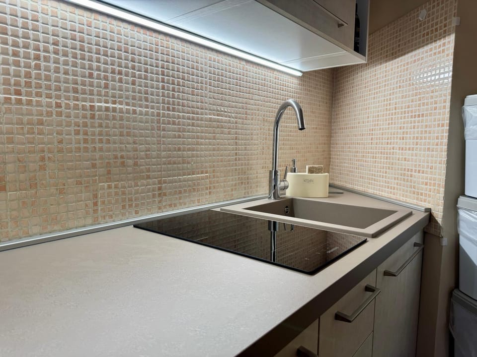 Kitchen or kitchenette, stove, stove