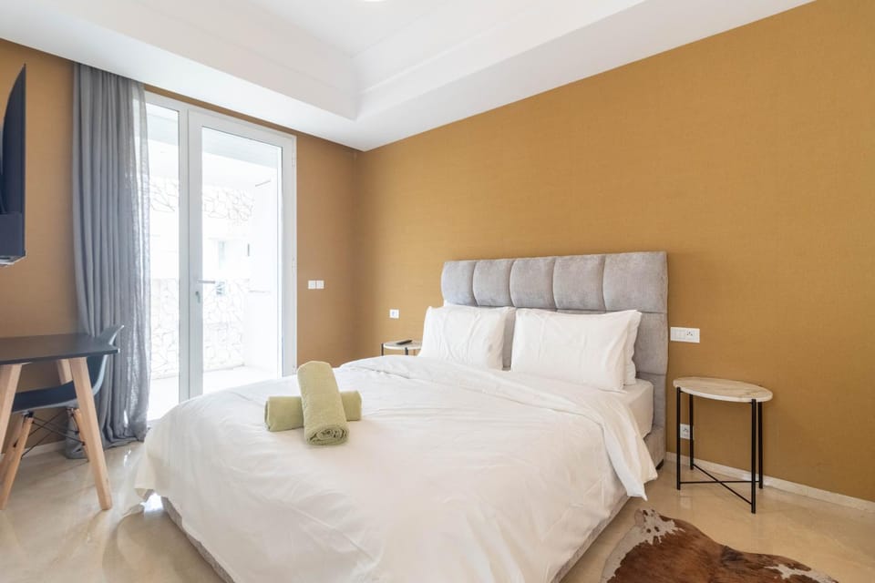 Appartement Luxe 2 Chambres À CFC Emplacement Premium Apartment in Casablanca