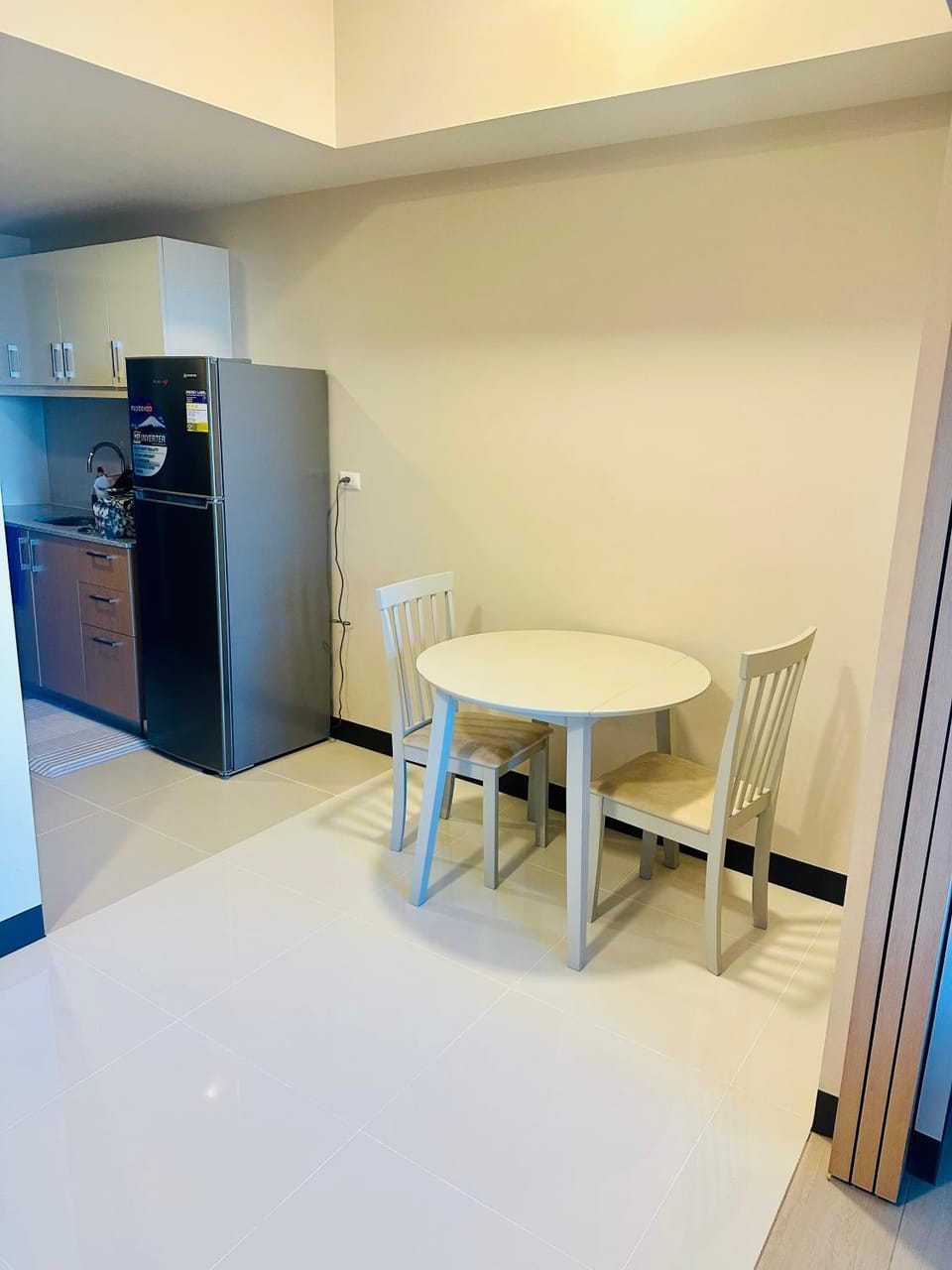 Edén Urbano - Couples 1BR Apartment in Makati