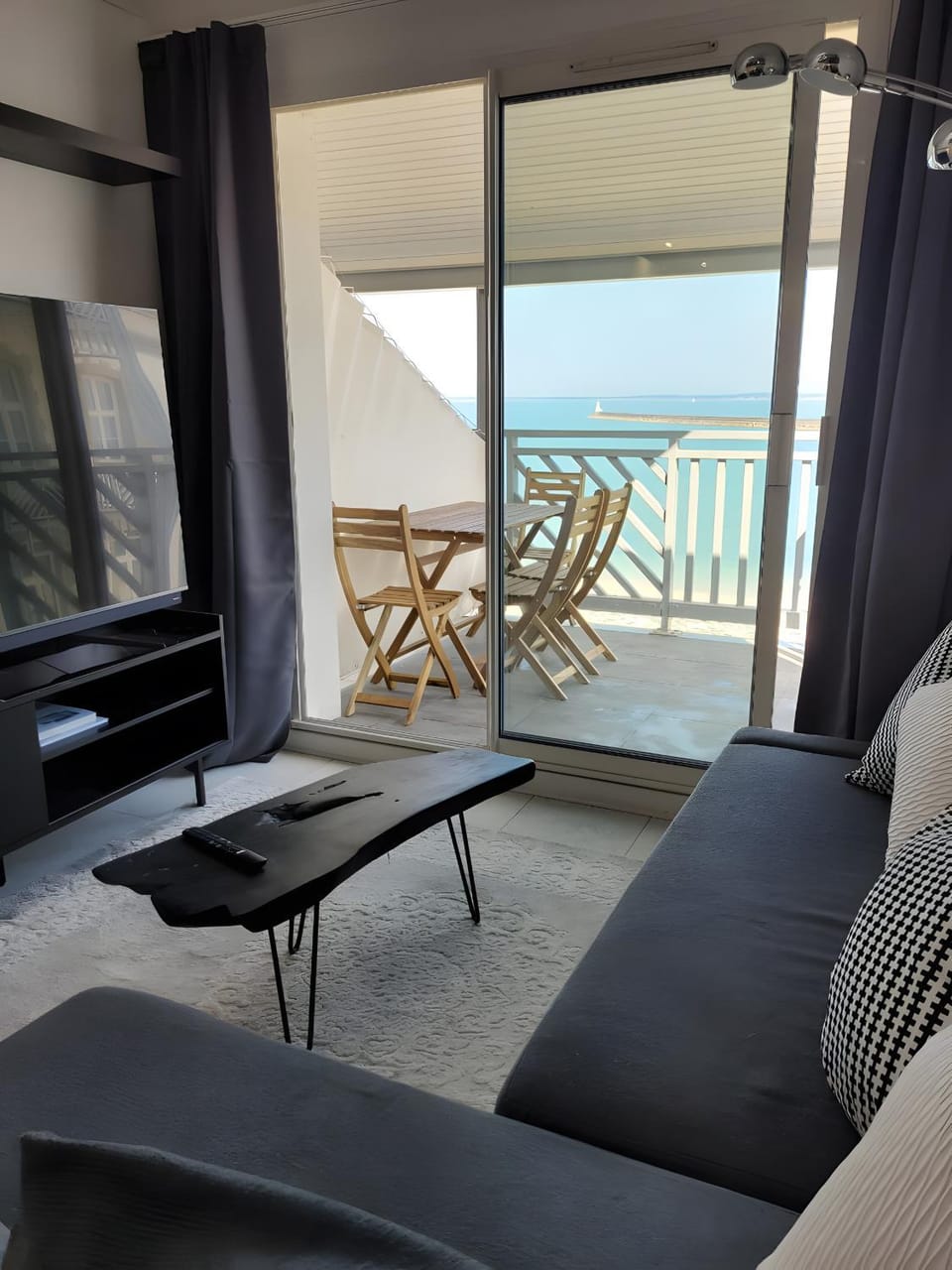 Property building, Living room