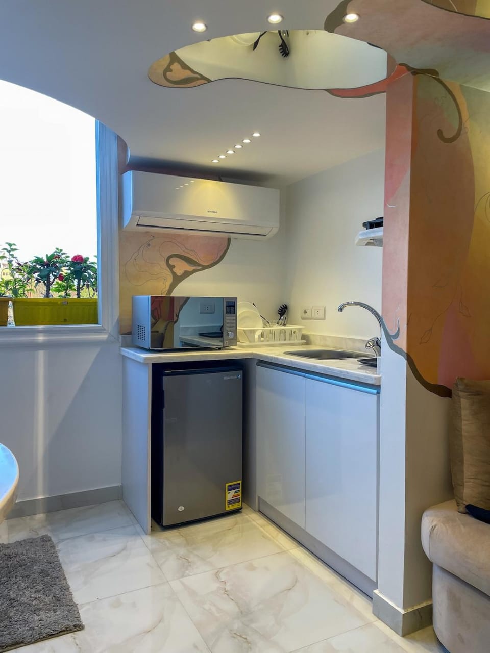 Kitchen or kitchenette