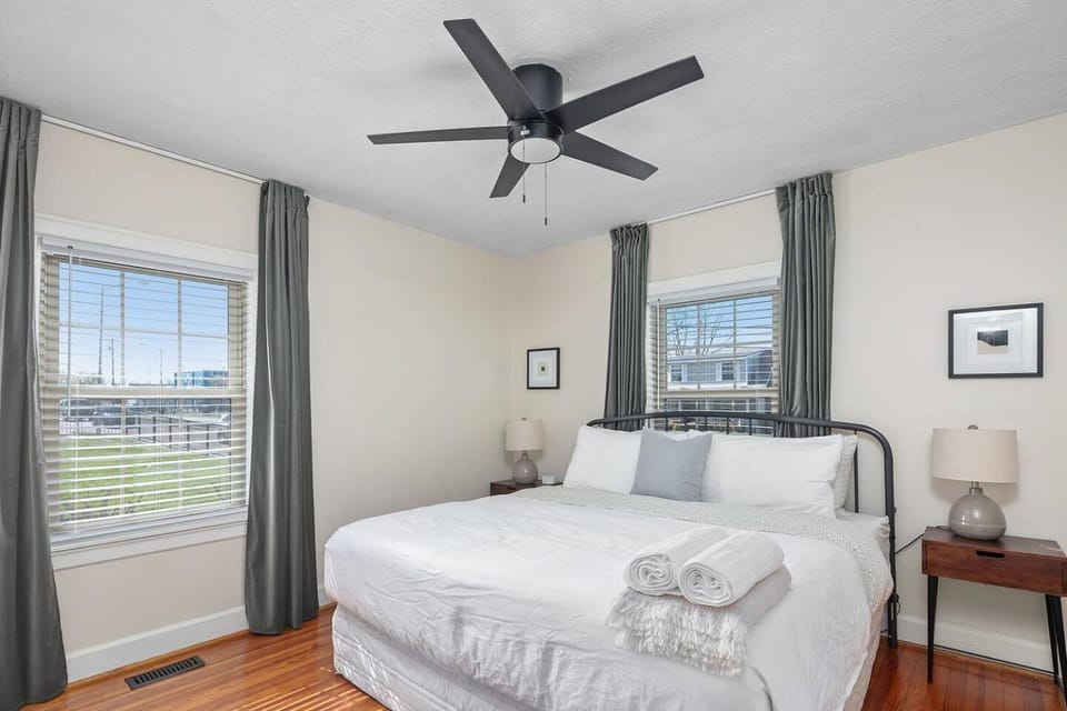 Centrally Located Bungalow | Outdoor Fireplace House in Lexington