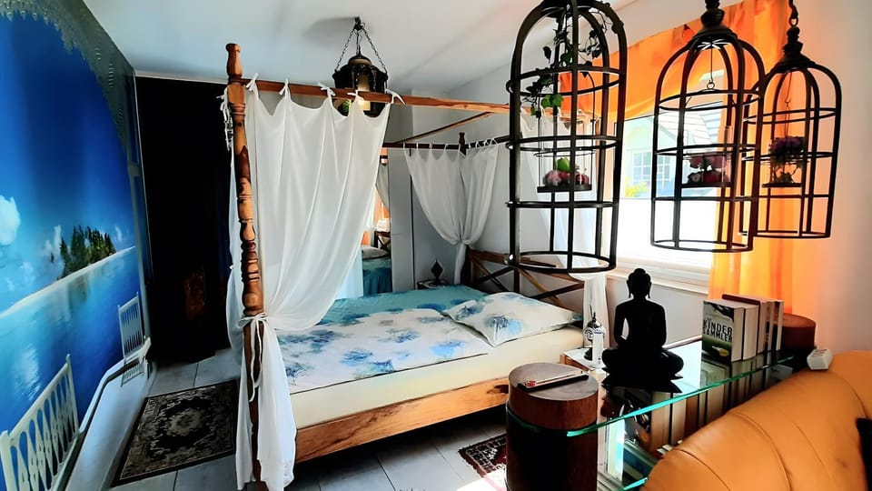 Living room, Bedroom