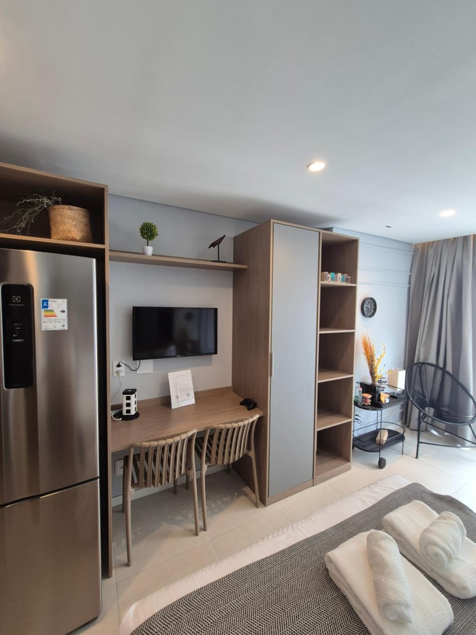 TV and multimedia, Photo of the whole room, minibar