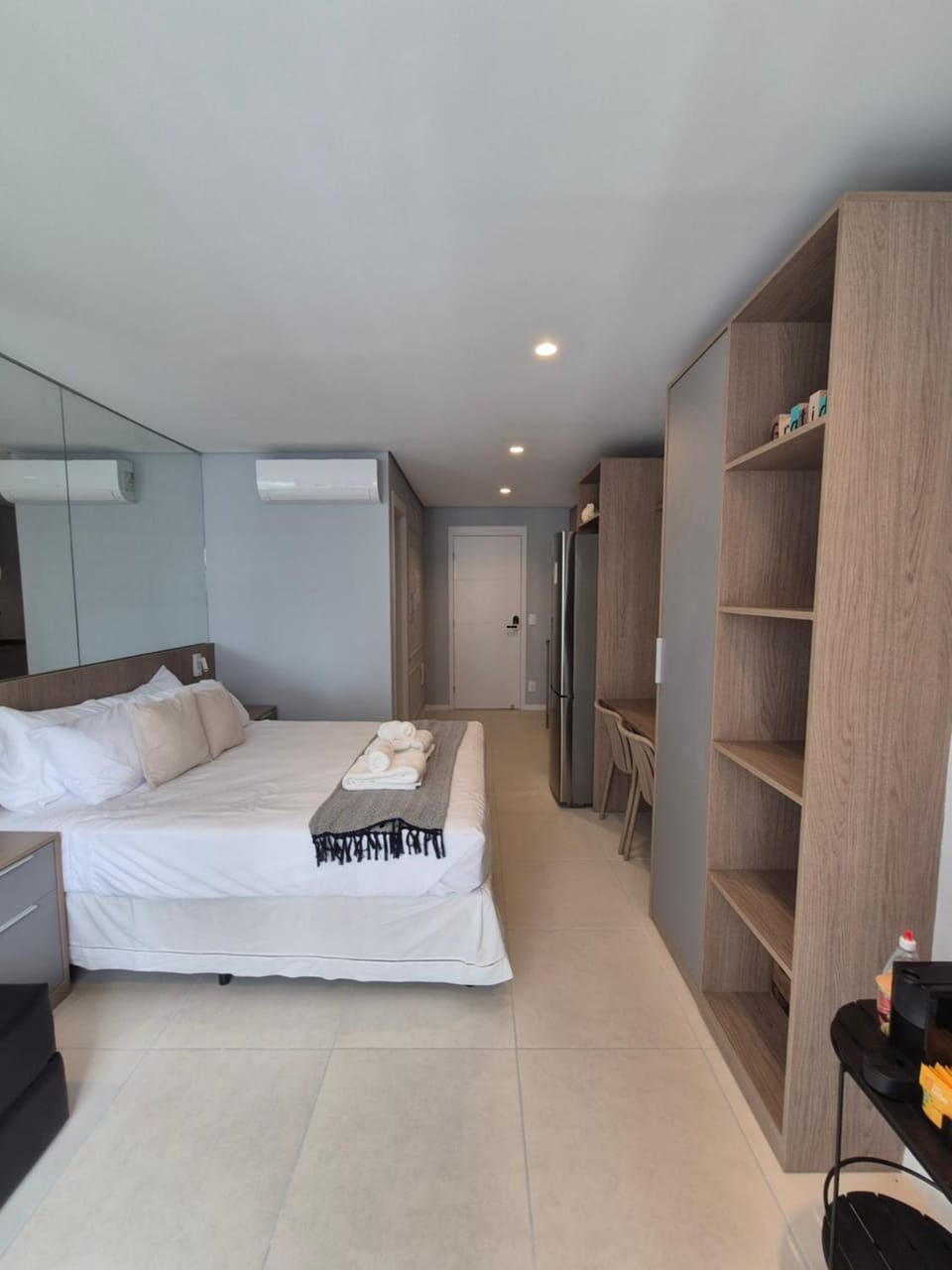 Bed, Photo of the whole room, towels, air conditioner