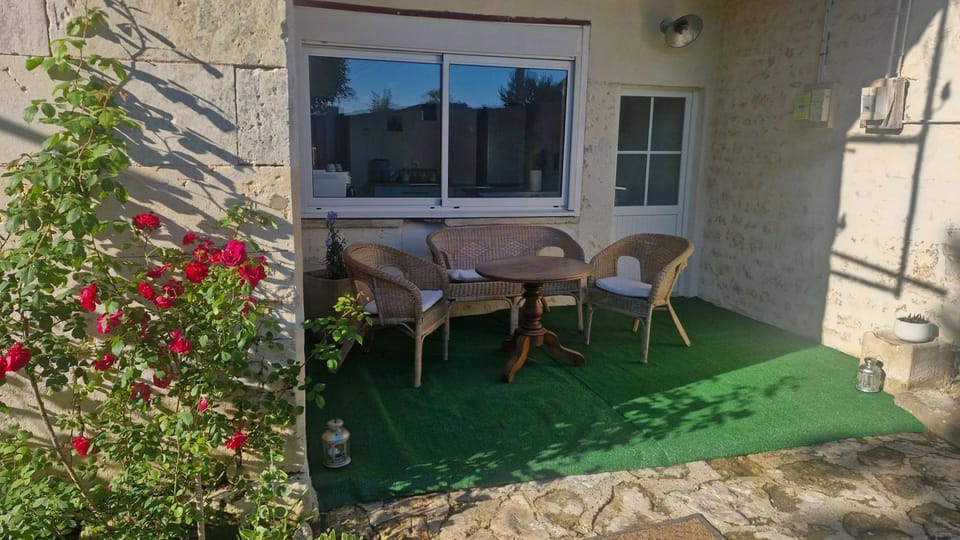Maison accueillante à Villars-en-Pons avec jardin House in Nouvelle-Aquitaine