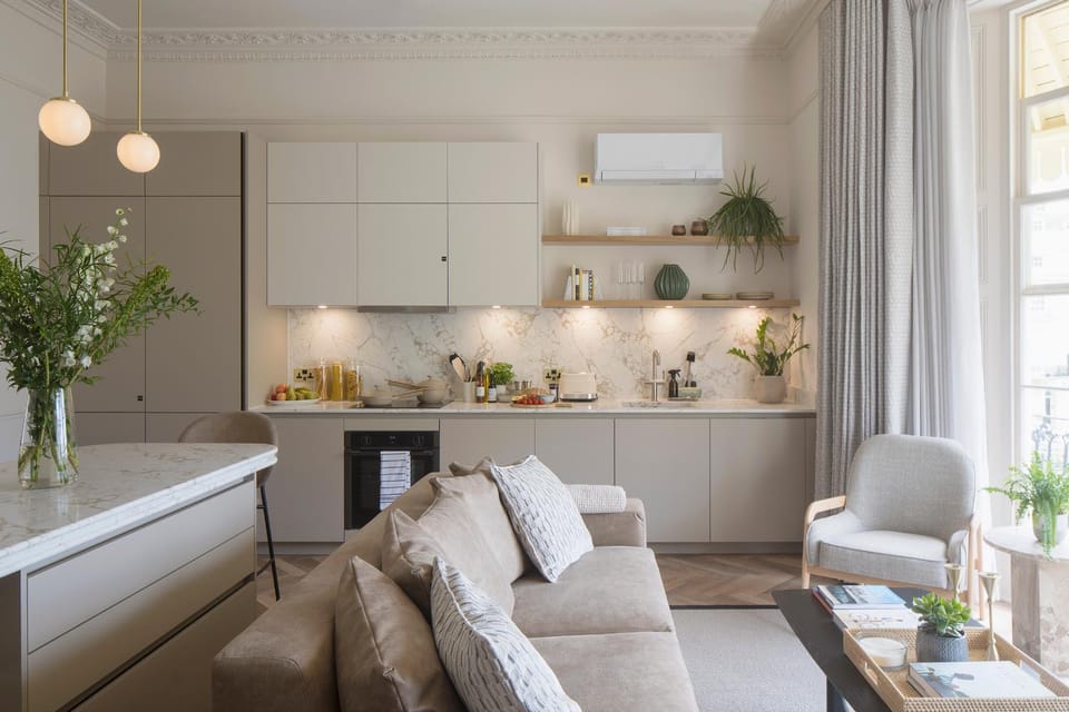 Kitchen or kitchenette, Living room, Seating area