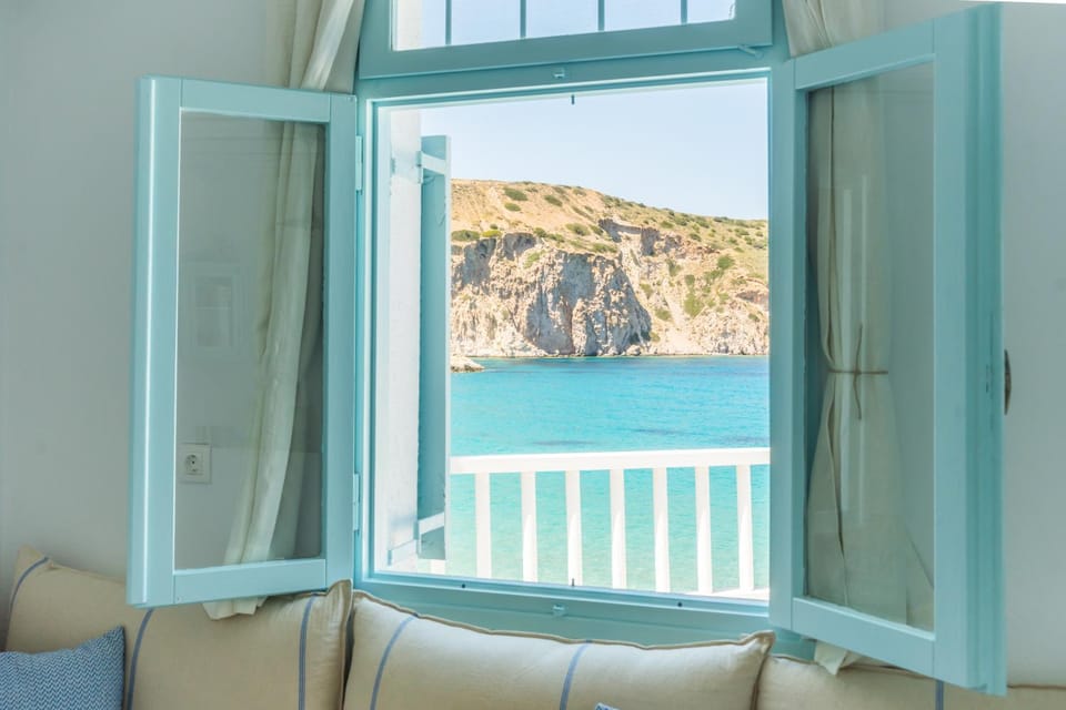 Thavma Kalosyni House in Milos