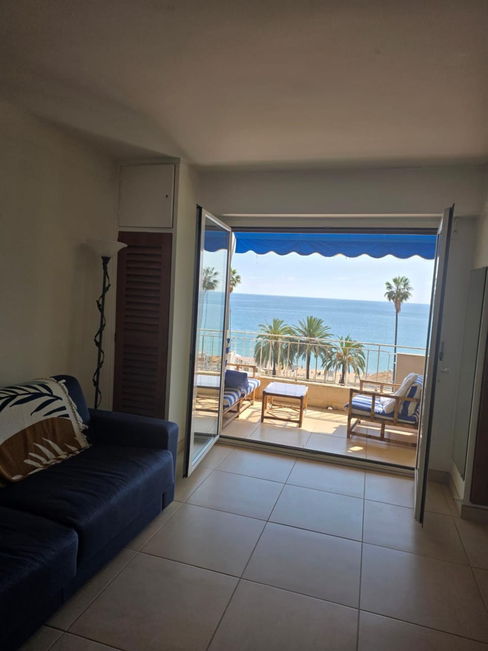 Facing the sea splendid view Apartment in Cannes