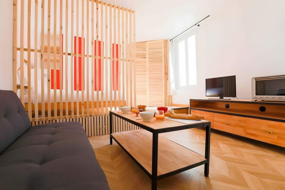 Property building, Living room