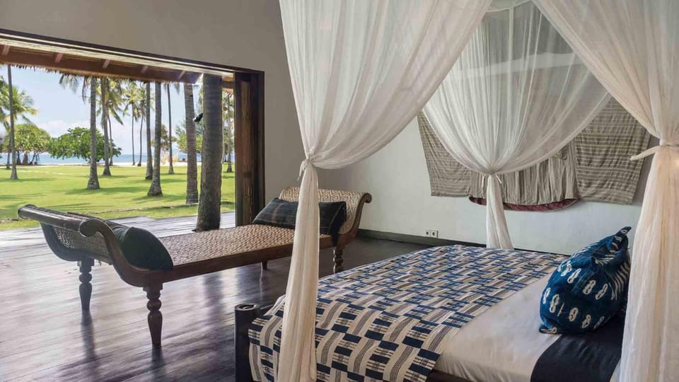Luxury Beachfront Villa in North Lombok Villa in Pemenang