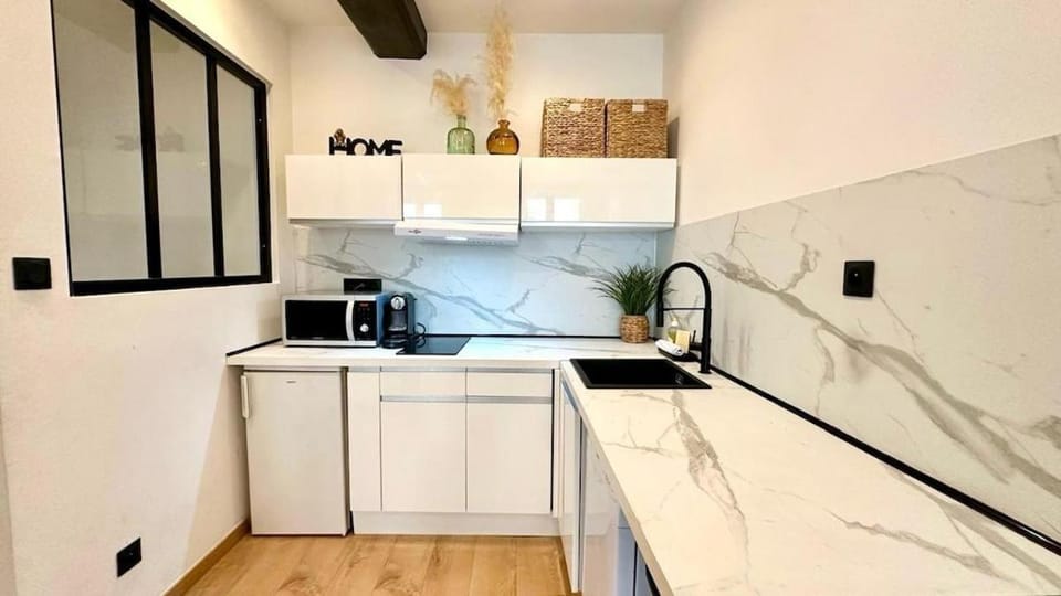 St Pierre - 1 Bedroom - Valmy Apartment in Lyon