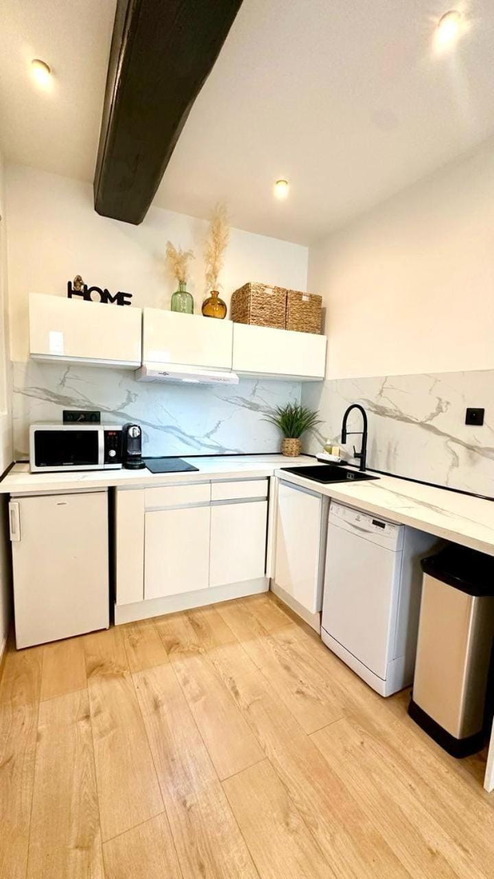 St Pierre - 1 Bedroom - Valmy Apartment in Lyon