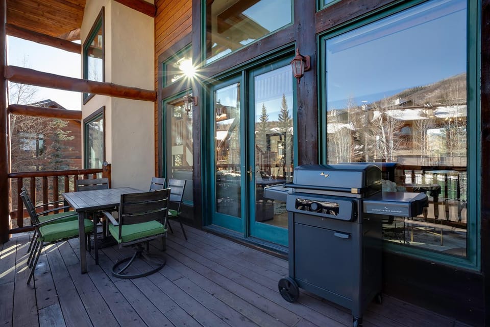 Patio, Day, Natural landscape, Winter, BBQ facilities, View (from property/room), Balcony/Terrace, Mountain view, heating