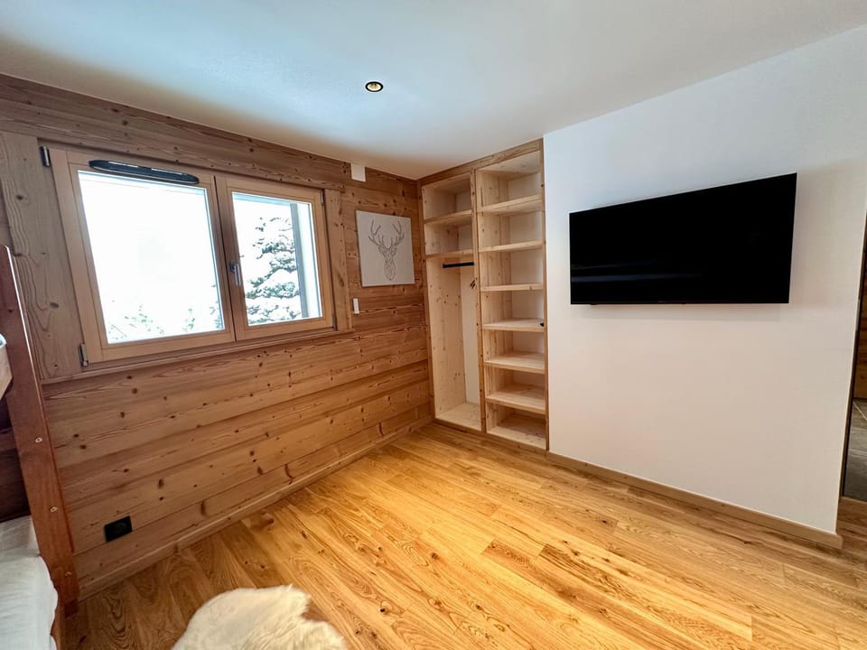 TV and multimedia, Bedroom