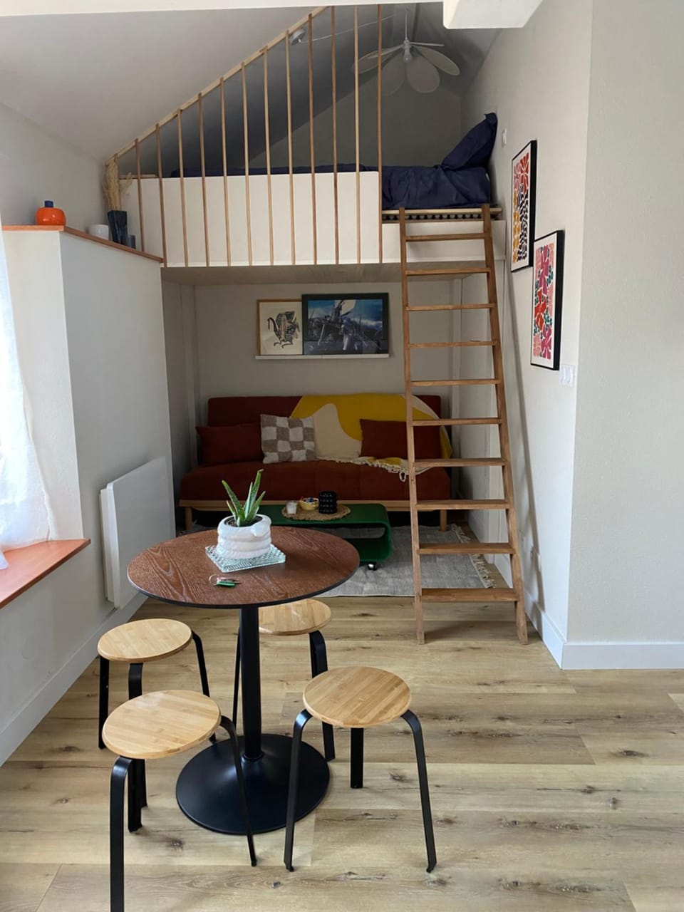 Studio coloré et tout confort en plein centre Apartment in Pontarlier