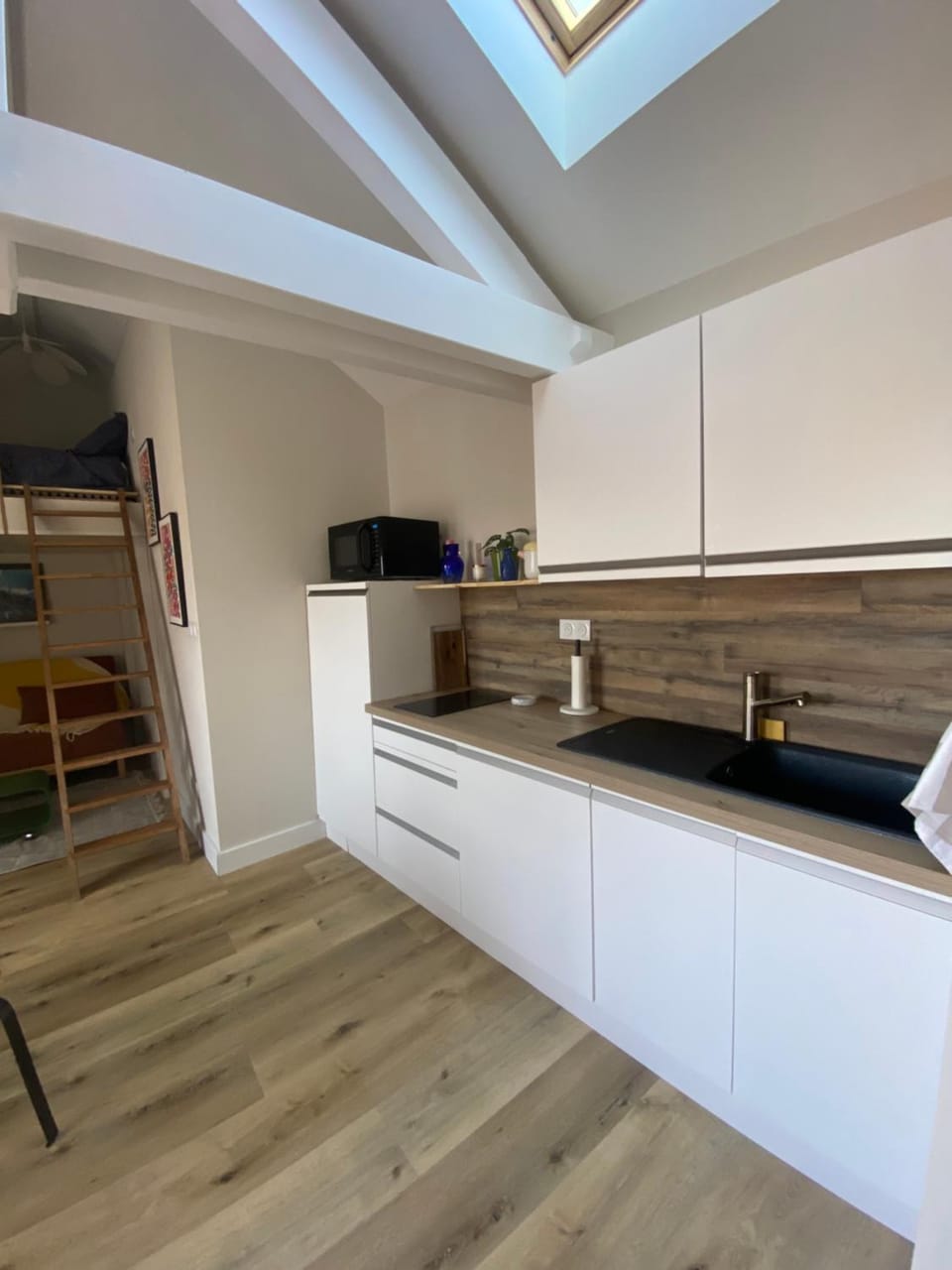 Studio coloré et tout confort en plein centre Apartment in Pontarlier