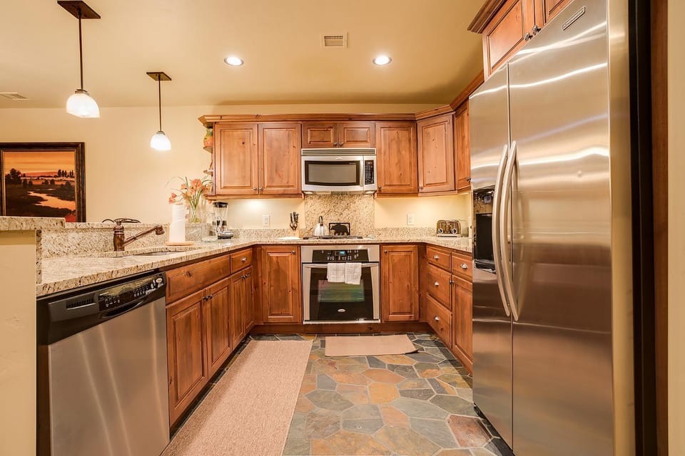 BL6104 - Bear Lodge Apartment in Steamboat Springs