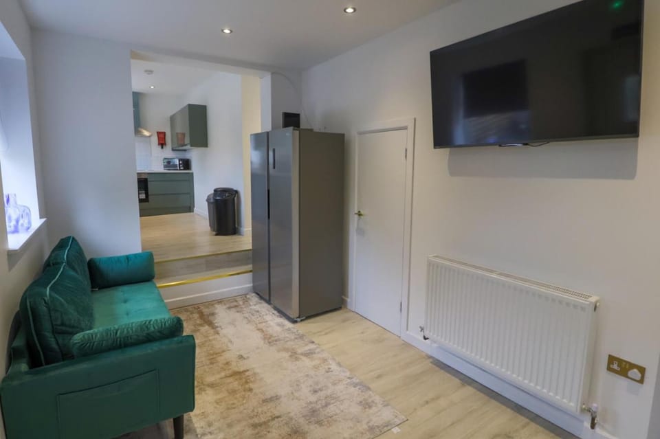 Deluxe Double 3 Suite Comfort, Style & Privacy Vacation rental in Huddersfield