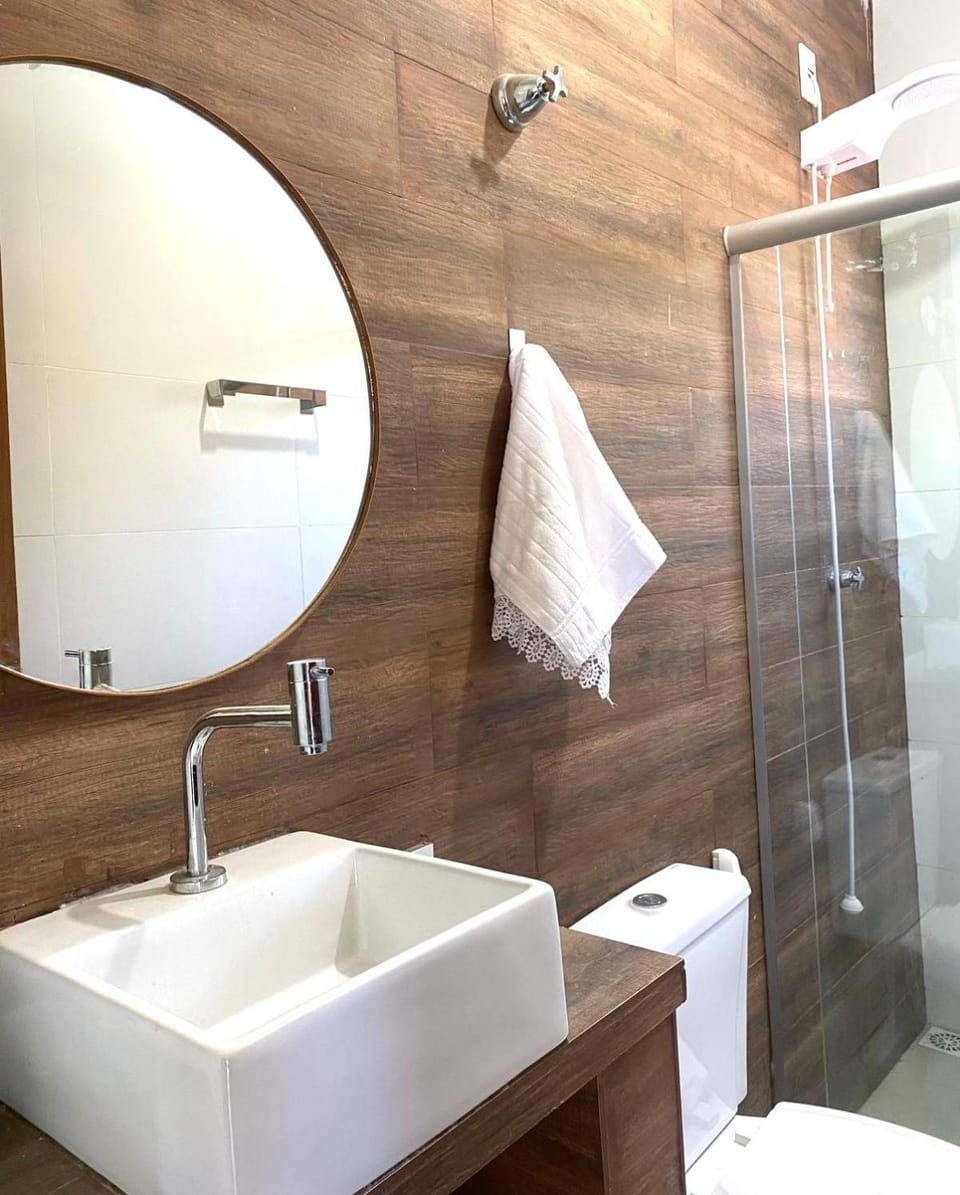 Shower, towels