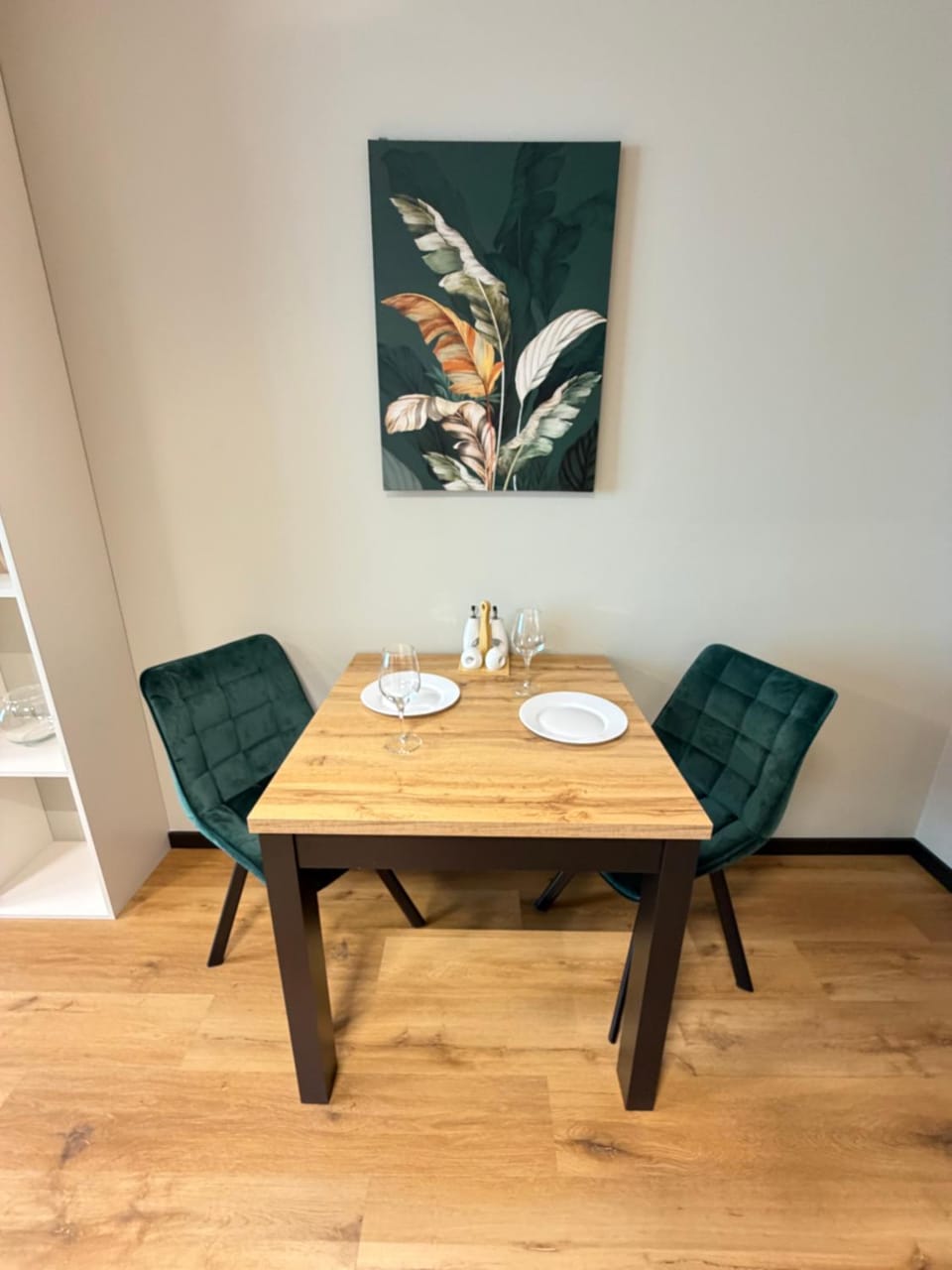 Decorative detail, Dining area