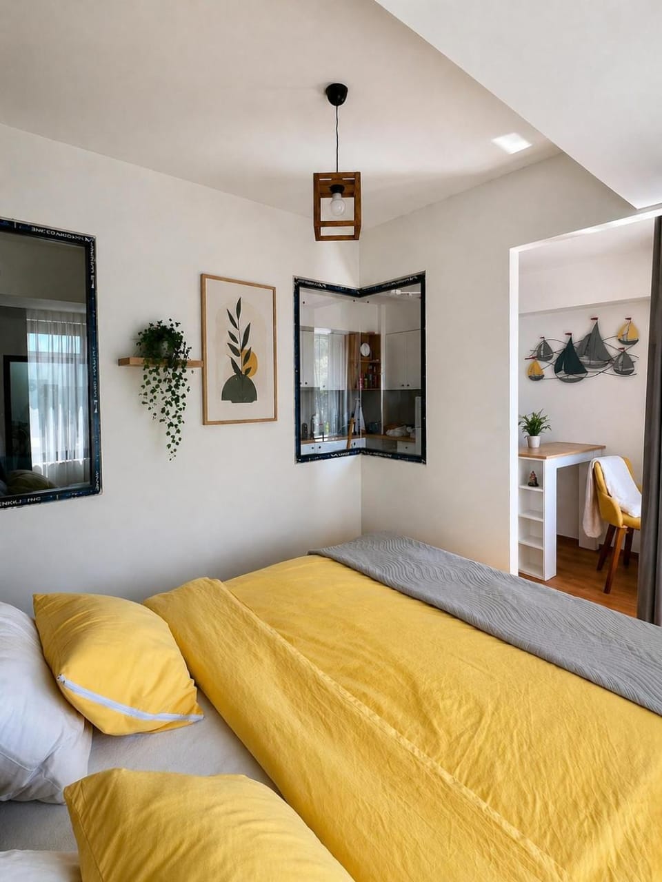 Bed, Photo of the whole room, Bedroom