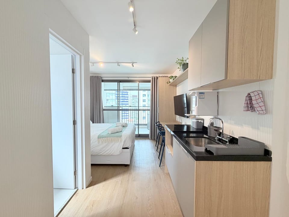 Bed, Kitchen or kitchenette, Photo of the whole room, Bedroom, minibar