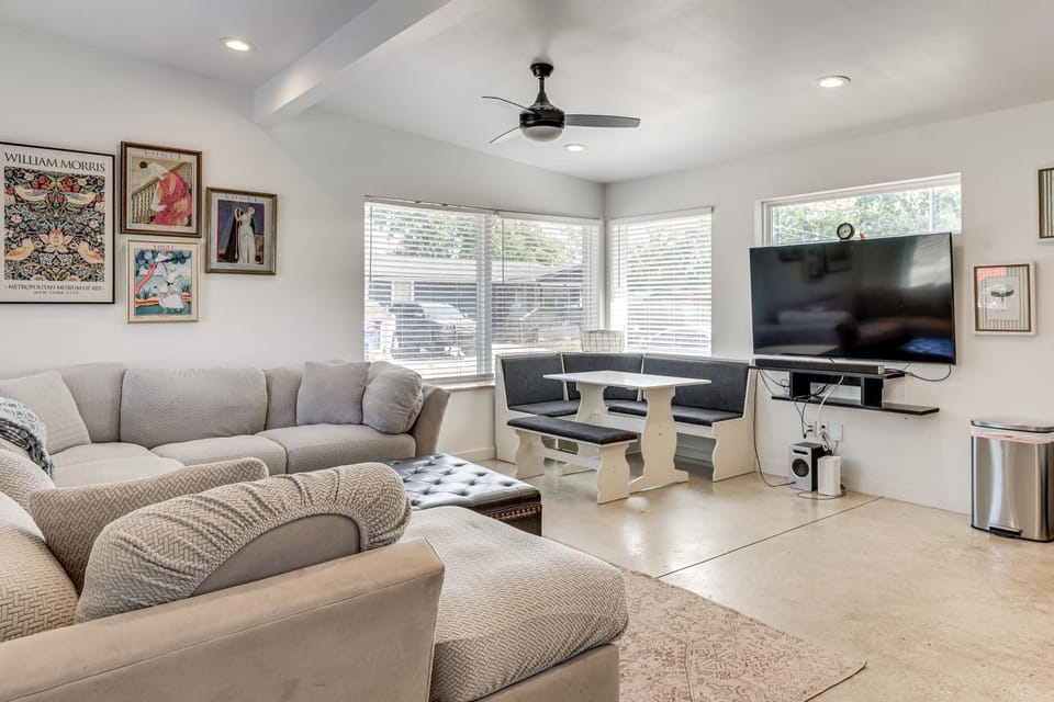 Family & Pet-Friendly Jacksonville Escape w/ Yard House in Jacksonville