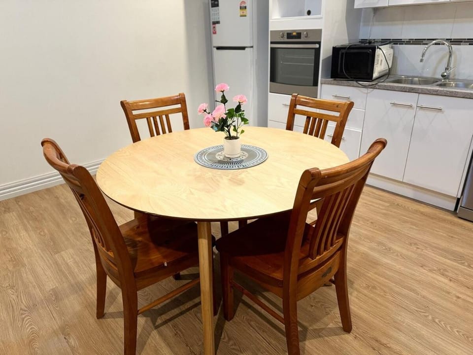 Royal Oak Residence - Close to GV Health House in Shepparton