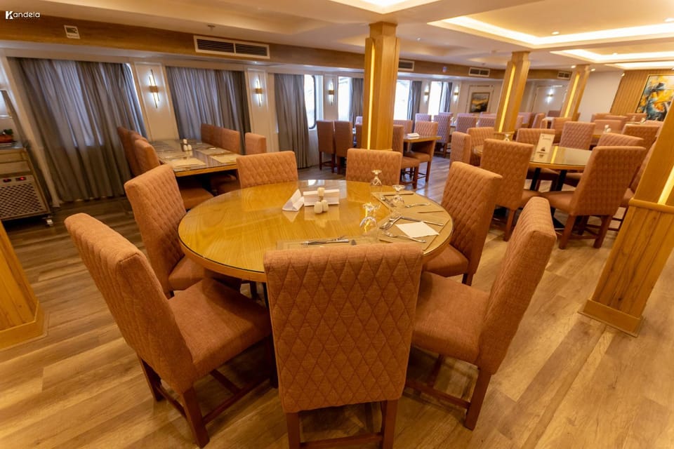 Nile Cruise 5stars Luxor 4 nights & Aswan 3 nights Docked boat in Luxor