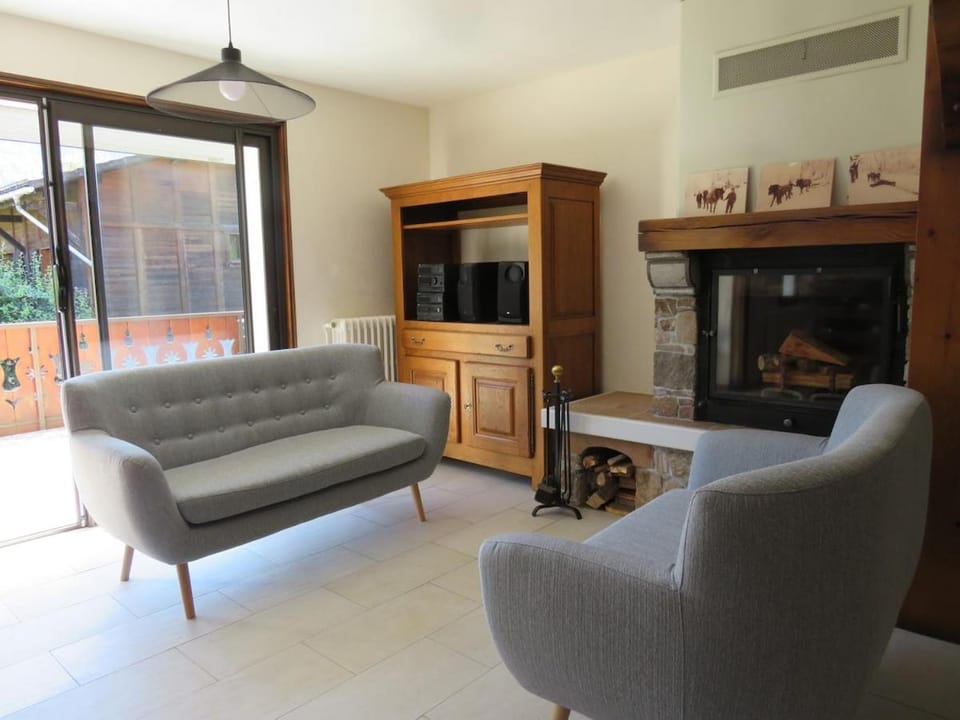 L'Ours, spacieux chalet and garden Chalet in Morillon