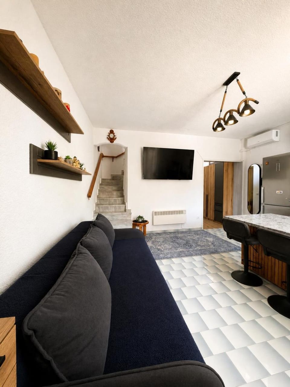 Communal lounge/ TV room, TV and multimedia, Living room, Seating area