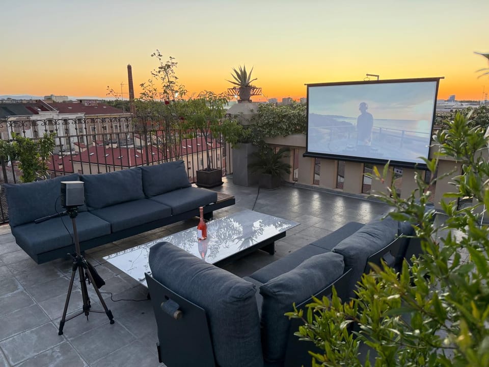 View (from property/room), Balcony/Terrace, Balcony/Terrace, Evening entertainment, Sunset