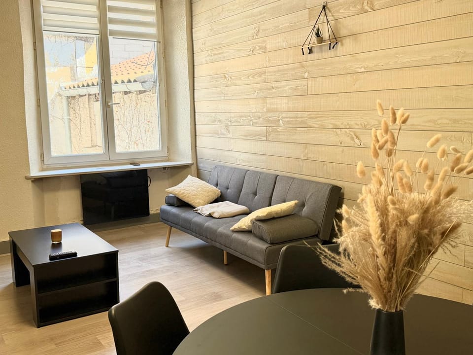 TV and multimedia, Living room, heating, internet