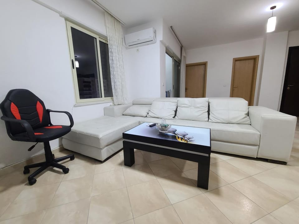 Living room, Seating area, air conditioner